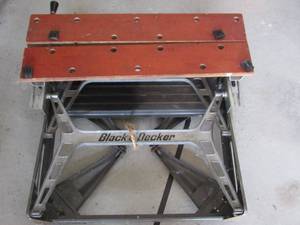 lot 118 image: Saw Table