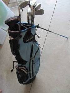 lot 124 image: Golf (burton bag with clubs)