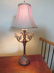lot 139 image: Lamp