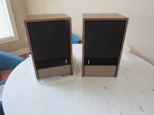 lot 141 image: Bose Speakers (NIB)