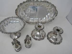 lot 147 image: Wallace Silver Plate Candle holders (pair), Footed vintage International Silver Pedestal Compote, Oval Server