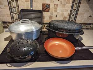 lot 177 image: Vintage enamel roaster, steamer and vintage silver roaster and more Cookware