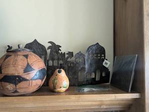 lot 273 image: 0000 Villages Decor