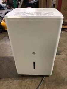 GE 50-Pint Dehumidifier for Basement, Garage or Wet Rooms up to 4500 sq. ft. in Grey, Smart Dry, ENERGY STAR    Customer Returns See Pictures