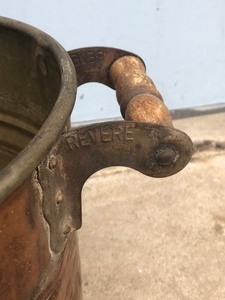 lot 211 image: Vintage Copper Boiler with Wood Handles - Says Revere on the side brackets of the handle