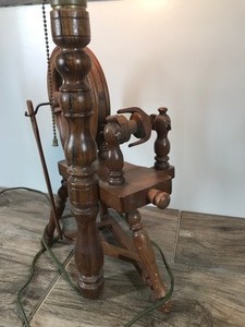 lot 274 image: Vintage Wood Spinning Wheel Lamp