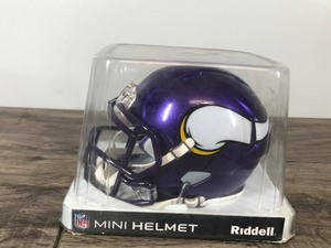 lot 276 image: Riddell NFL Mini Minnesota Vikings Helmet Signed by Football Player #5