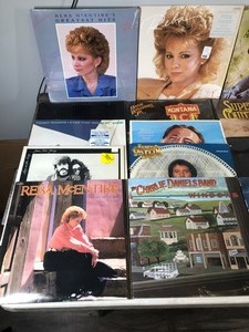 lot 298 image: Lot of 33 Vinyl LP Records