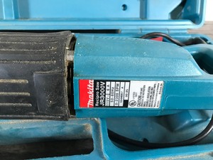 lot 301 image: Makita Sawzall with Case and Extra Blades