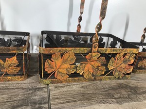 lot 318 image: 3 - Metal Baskets Painted Autumn Leaves Wire Wide Decorative Basket
