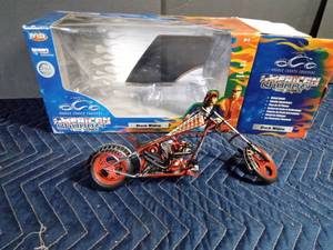 lot 27 image: Black Widow die cast motorcycle from American Chopper Series in original box (Made out of over 75 parts)