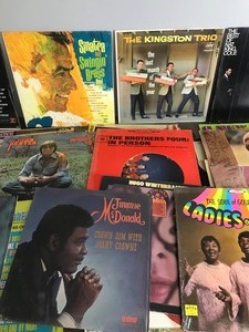 lot 334 image: Lot of Vinyl Records