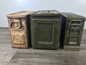 lot 360 image: 3 - Military Metal Ammo Boxes