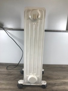 lot 386 image: Comfort Zone Oil Filled Radiator Heater - Model CZ7007M