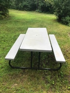 lot 433 image: Lifetime Portable Picnic Table