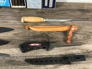 lot 480 image: Lot of Knives & More
