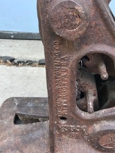 lot 485 image: 15 Ton Duff Norton Railroad Jack & American Model AH-2011 Jack