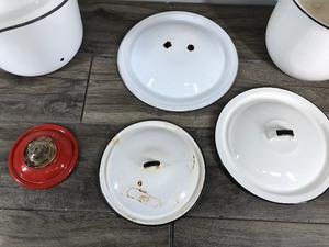 lot 505 image: Vintage Enamel Stock Pots & Lids