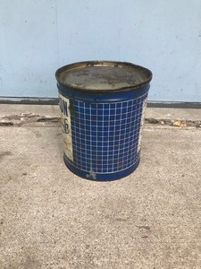 lot 523 image: Vintage Blu Ribbon Grease Can