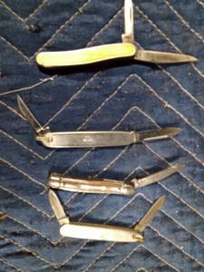 lot 187 image: Sm pocket knives