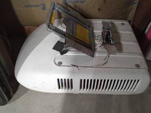 lot 161 image: Camper air conditioning unit