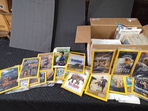 lot 147 image: National geographic magazines
