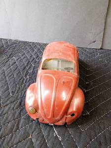 lot 135 image: Tonka metal vintage car with rubber tires