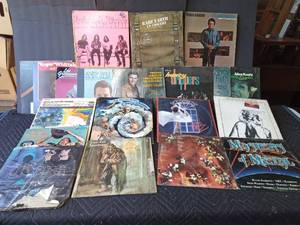 lot 125 image: LP records