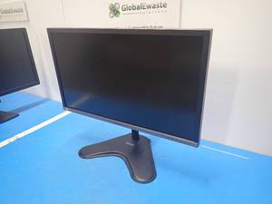 lot 15 image: Samsung&nbspU28E850R LCD Monitor  28 screen with 3840 x 2160 Resolution  Includes power cable &nbspscratch on the back cover 