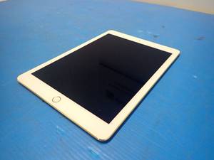 lot 26 image: Apple&nbspiPad Air 2nd Gen A1566  16GB of storage  WIFI Model Only  Includes Charging Cable 