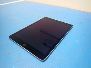 lot 27 image: Apple&nbspiPad Air 2nd Gen A1566  16GB of storage  WIFI model Only  Includes Charging Cable  light scratches on screen 