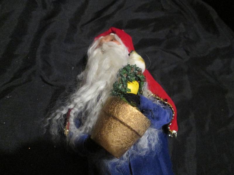 Authentic Byers Choice LTD Magician with partridge in a pear tree Caroler Doll
