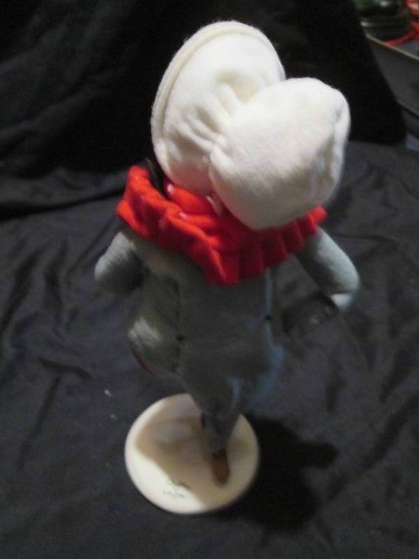 Authentic Byers Choice LTD woman with ice skates Caroler Doll
