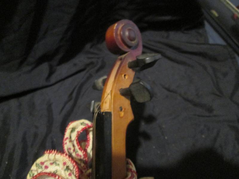 Classic style Violin wall decor