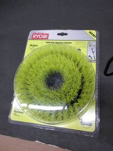 lot 221 image: 6 Medium Bristle Brush NEW