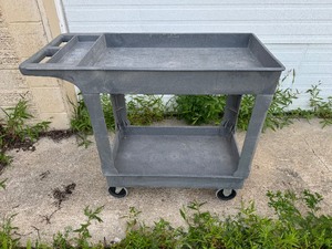 lot 45 image: Uline Cart (Gray) Tray Top 17 x 38.5 x 31