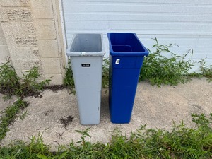 lot 46 image: Pair of 32 Gallon Tall Narrow TrashRecycling Cans