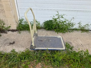 lot 50 image: Uline Handi-Mover H-115 400Lb Capacity