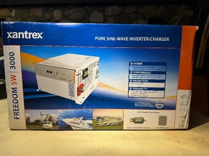 lot 43 image: Xantrex Freedom SW 3000 Pure Sine-Wave InverterCharger