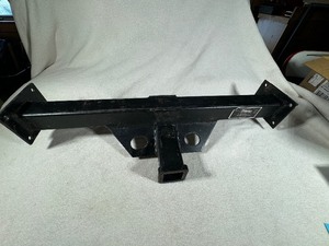 lot 128 image: Putnam Class 4 Receiver Hitch