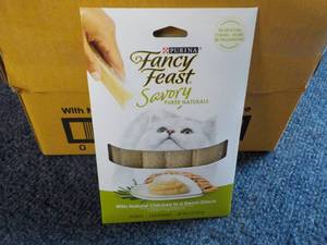 30 x 4 packs Natural Chicken in a Demi Glaze Purina Fancy Feast Savory Cat Treats retail $3 each