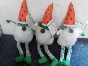 3 Medium New Summer Gnomes...