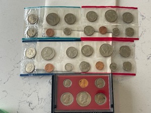 1980, 1981 P&D Uncirculated Mint Sets and 1980-S U.S. Proof Set