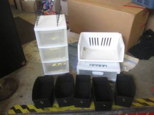lot 15 image: (EW5) Assorted Organizers...