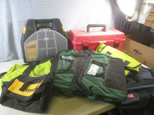 lot 20 image: (BR1) Assortment of Tool Bags and Boxes