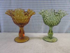 lot 43 image: (CNTR) 2 Fenton Glass Pieces 6 14 High