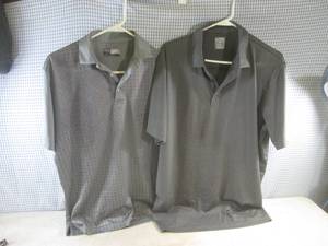 lot 44 image: (CS) 2 Callaway Golf Shirts Sizes Small and Large