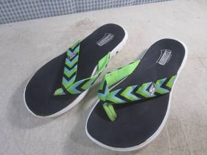 lot 48 image: (CS) Pair Skechers Goga Mat Sandals Size 7