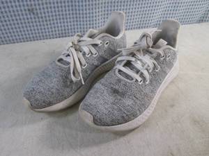 lot 49 image: (BS) Pair Adidas Shoes Size 7...