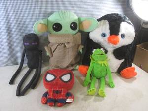 lot 80 image: (F-3) Assorted Plush Figures - Kermit The Frog, Spiderman, Minecraft, Yoda and Belly Buddy Penguin